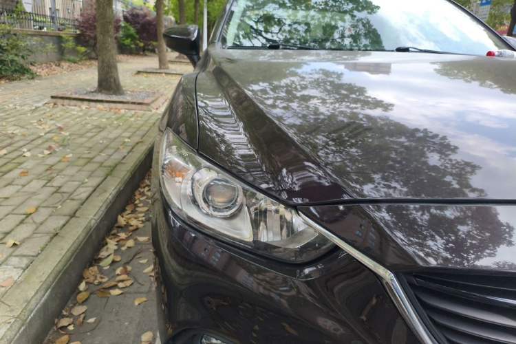 Used Mazda Atenza 2015 2.0L Blue Sky Luxury Edition Right Front Headlight