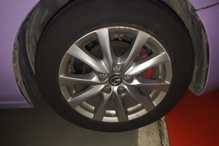 Used Mazda Atenza 2015 2.0L Blue Sky Luxury Edition Right Front Wheel Hub