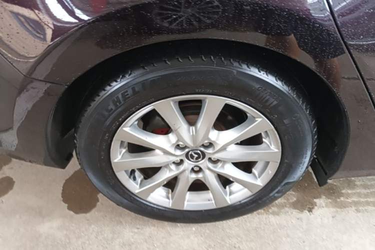 Used Mazda Atenza 2015 2.0L Blue Sky Luxury Edition Right Rear Wheel Hub