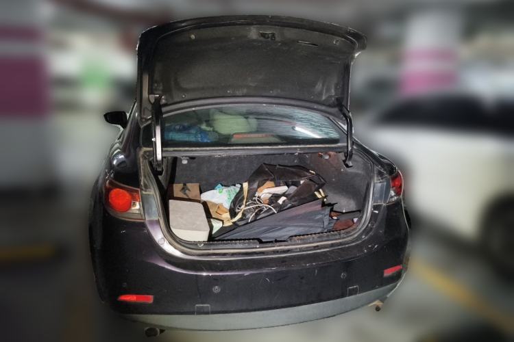 Used Mazda Atenza 2015 2.0L Blue Sky Luxury Edition Trunk