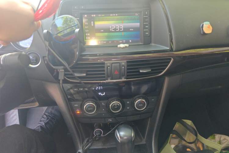 Used Mazda Atenza 2015 2.0L Blue Sky Luxury Edition Audio And AC Panel