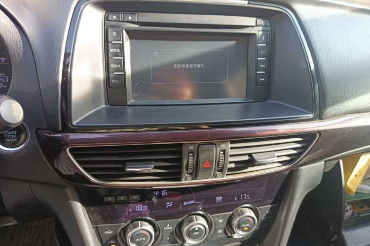 Used Mazda Atenza 2015 2.0L Blue Sky Luxury Edition Audio And AC Panel