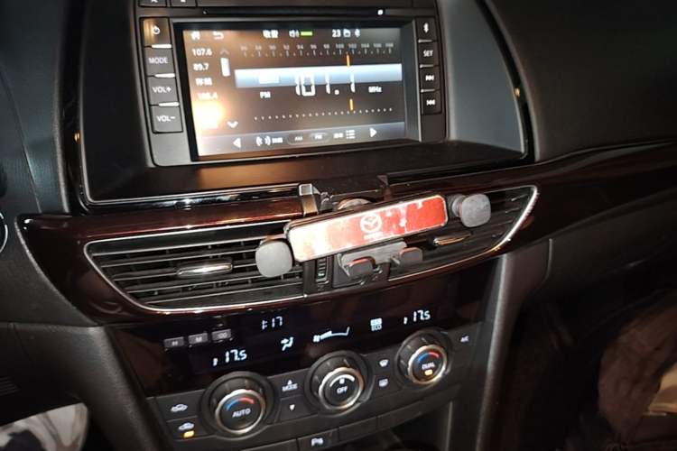 Used Mazda Atenza 2015 2.0L Blue Sky Luxury Edition Audio And AC Panel