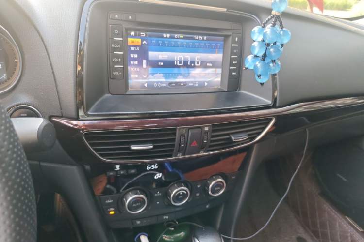 Used Mazda Atenza 2015 2.5L Blue Sky Prestige Edition Audio And AC Panel