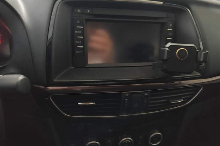 Used Mazda Atenza 2015 2.0L Blue Sky Prestige Edition Audio And AC Panel