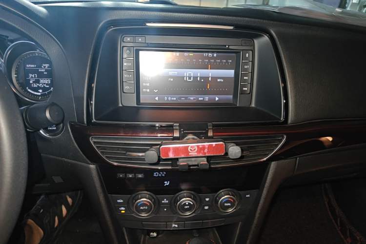 Used Mazda Atenza 2015 2.0L Blue Sky Luxury Edition Audio And AC Panel