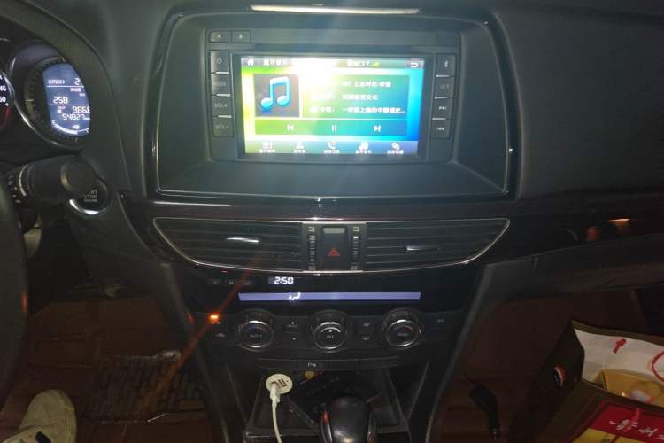 Used Mazda Atenza 2015 2.5L Blue Sky Sport Edition Audio And AC Panel