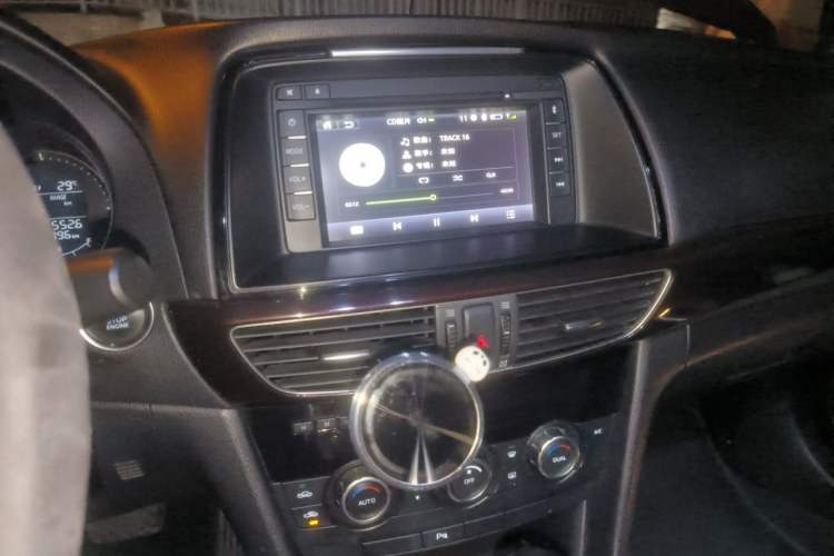 Used Mazda Atenza 2015 2.0L Blue Sky Luxury Edition Audio And AC Panel