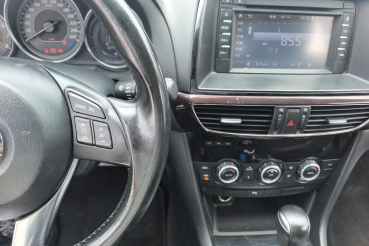 Used Mazda Atenza 2015 2.0L Blue Sky Luxury Edition Center Console