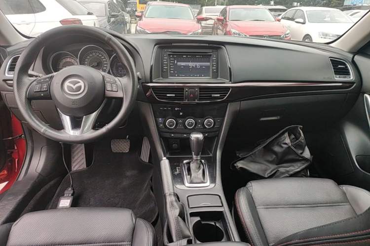 Used Mazda Atenza 2015 2.5L Blue Sky Prestige Edition Center Console