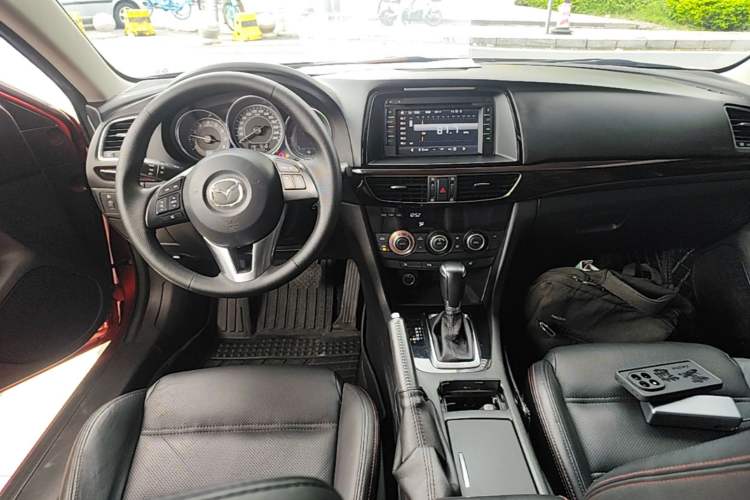 Used Mazda Atenza 2015 2.0L Blue Sky Prestige Edition Center Console