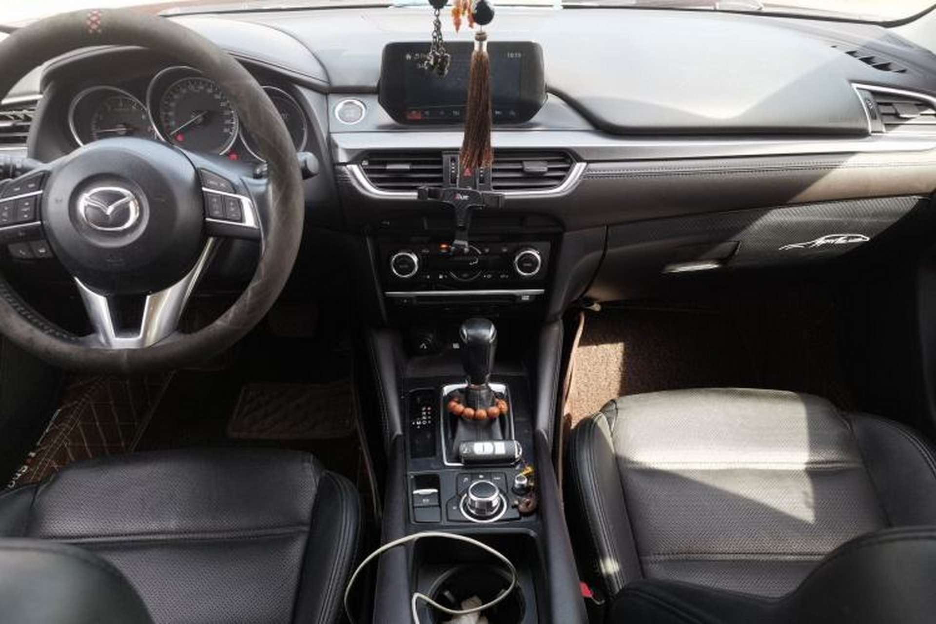 Used Mazda Atenza 2015 2.0L Blue Sky Luxury Edition Center Console