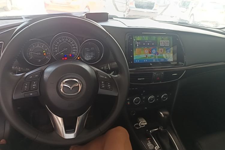 Used Mazda Atenza 2015 2.0L Blue Sky Luxury Edition Center Console