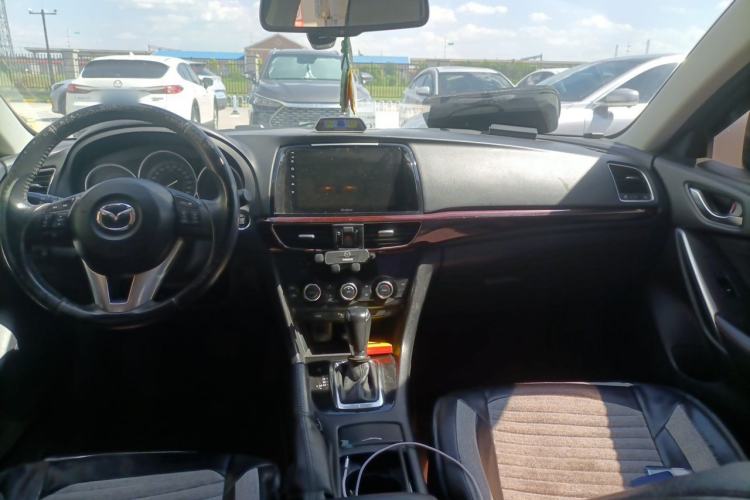 Used Mazda Atenza 2015 2.0L Blue Sky Luxury Edition Center Console