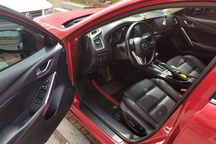 Used Mazda Atenza 2015 2.0L Blue Sky Prestige Edition Driver Seat
