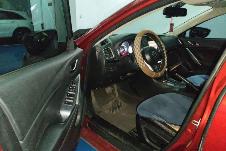 Used Mazda Atenza 2015 2.5L Blue Sky Prestige Edition Driver Seat