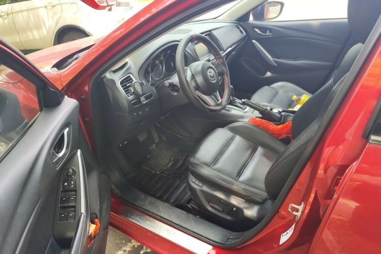 Used Mazda Atenza 2015 2.0L Blue Sky Luxury Edition Driver Seat