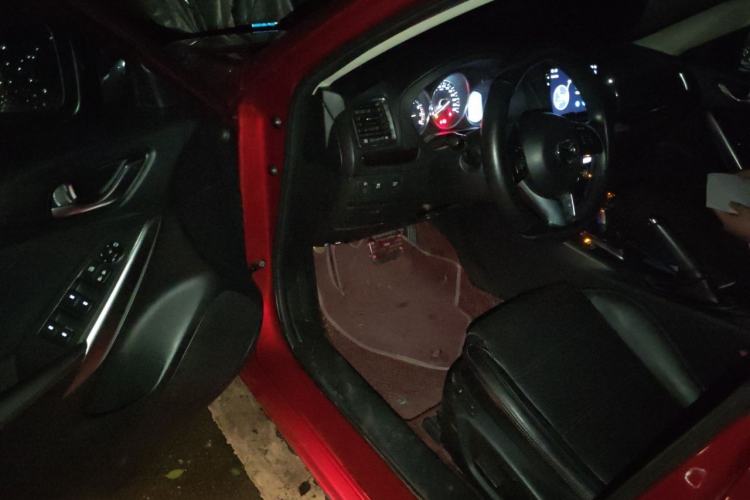 Used Mazda Atenza 2015 2.5L Blue Sky Sport Edition Driver Seat