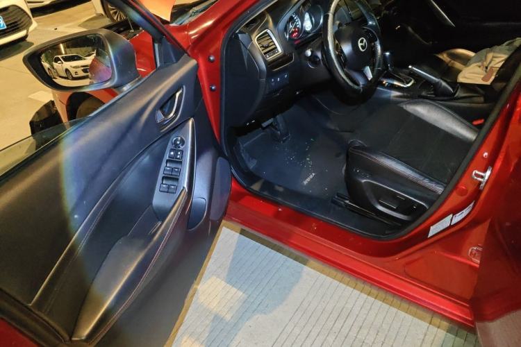 Used Mazda Atenza 2015 2.5L Blue Sky Sport Edition Driver Seat