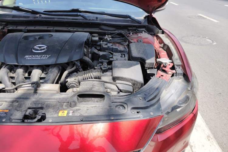 Used Mazda Atenza 2015 2.0L Blue Sky Luxury Edition Engine Bay Left