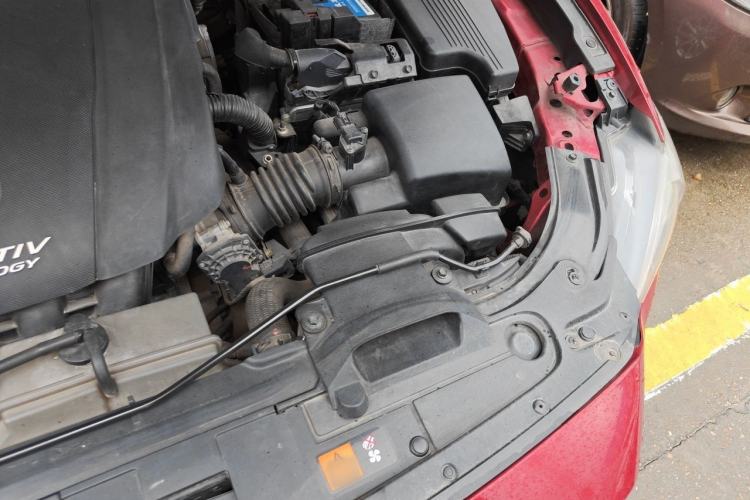 Used Mazda Atenza 2015 2.0L Blue Sky Luxury Edition Engine Bay Left