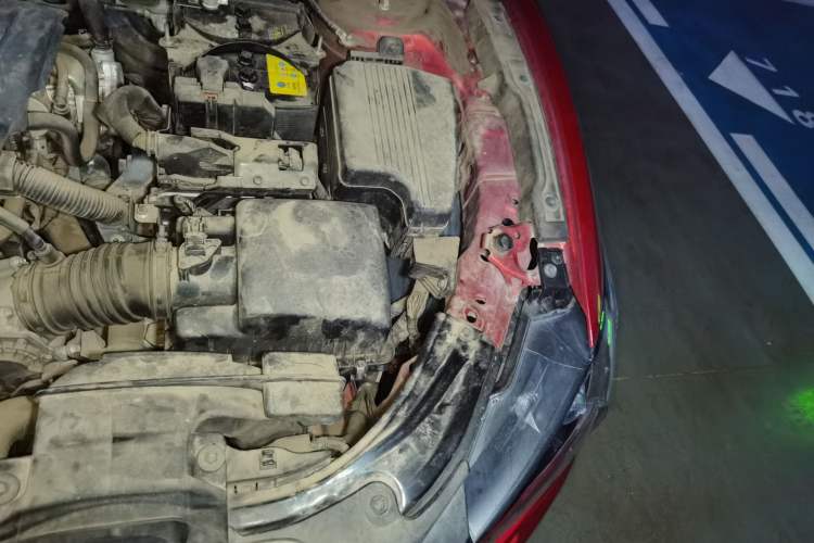Used Mazda Atenza 2015 2.5L Blue Sky Prestige Edition Engine Bay Left