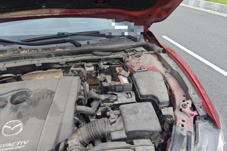 Used Mazda Atenza 2015 2.5L Blue Sky Sport Edition Engine Bay Left