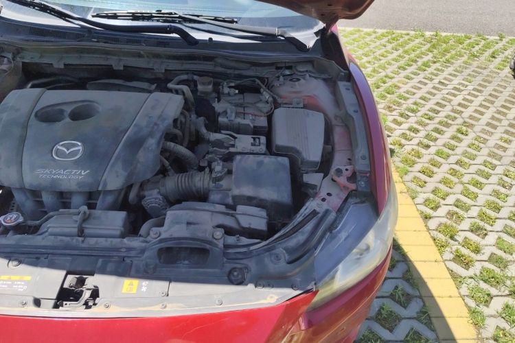 Used Mazda Atenza 2015 2.0L Blue Sky Fashion Edition Engine Bay Left