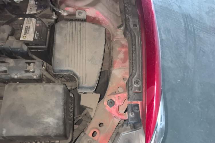 Used Mazda Atenza 2015 2.0L Blue Sky Luxury Edition Engine Bay Left