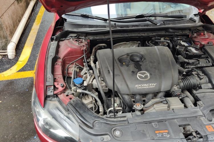 Used Mazda Atenza 2015 2.5L Blue Sky Prestige Edition Engine Bay Right