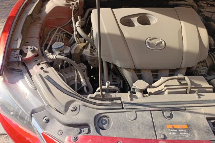 Used Mazda Atenza 2015 2.0L Blue Sky Luxury Edition Engine Bay Right