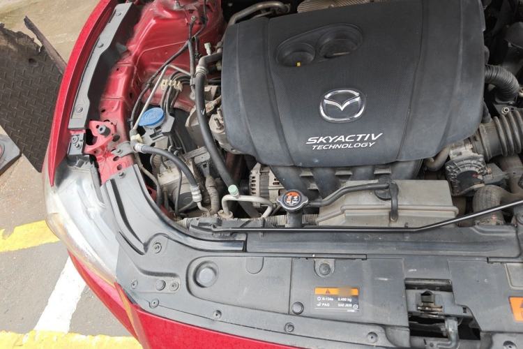 Used Mazda Atenza 2015 2.0L Blue Sky Luxury Edition Engine Bay Right