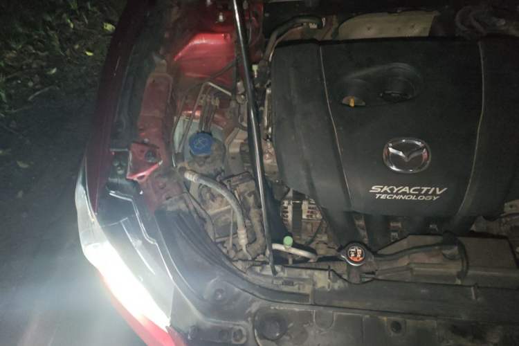 Used Mazda Atenza 2015 2.5L Blue Sky Sport Edition Engine Bay Right