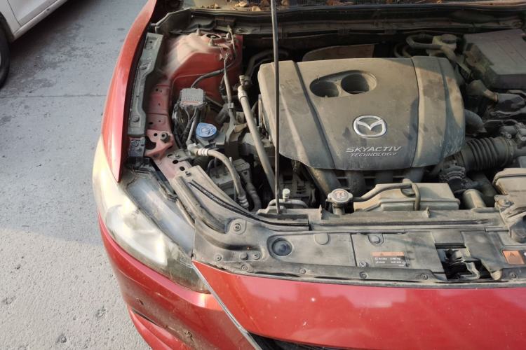 Used Mazda Atenza 2015 2.0L Blue Sky Luxury Edition Engine Bay Right