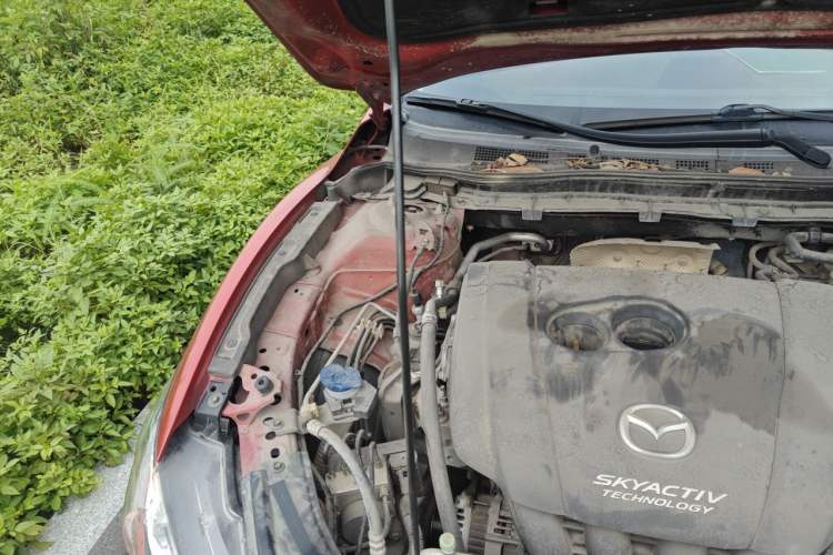 Used Mazda Atenza 2015 2.5L Blue Sky Sport Edition Engine Bay Right
