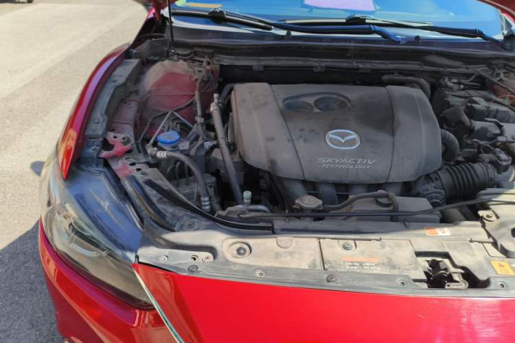Used Mazda Atenza 2015 2.0L Blue Sky Luxury Edition Engine Bay Right