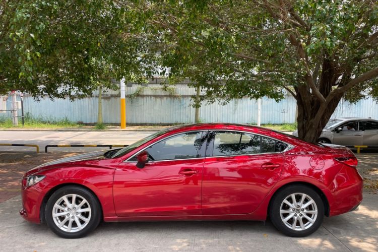 Used Mazda Atenza 2015 2.0L Blue Sky Luxury Edition Exterior 3