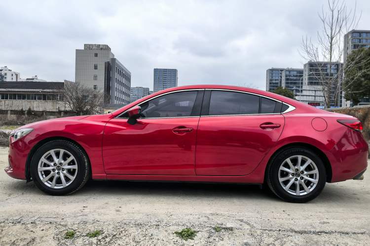 Used Mazda Atenza 2015 2.0L Blue Sky Luxury Edition Exterior 4