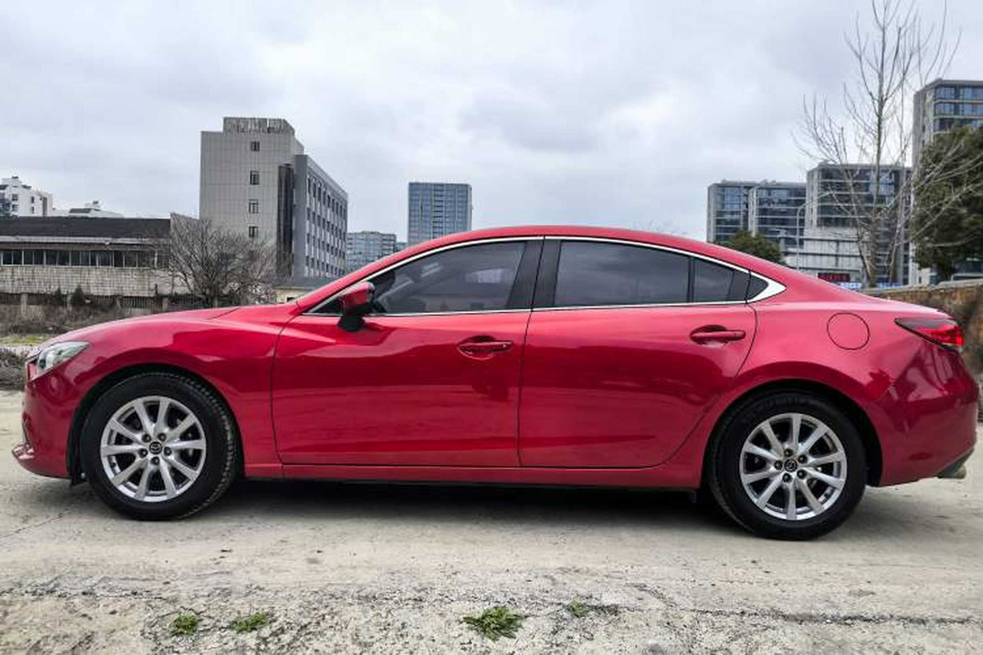 Used Mazda Atenza 2015 2.0L Blue Sky Luxury Edition Exterior 4