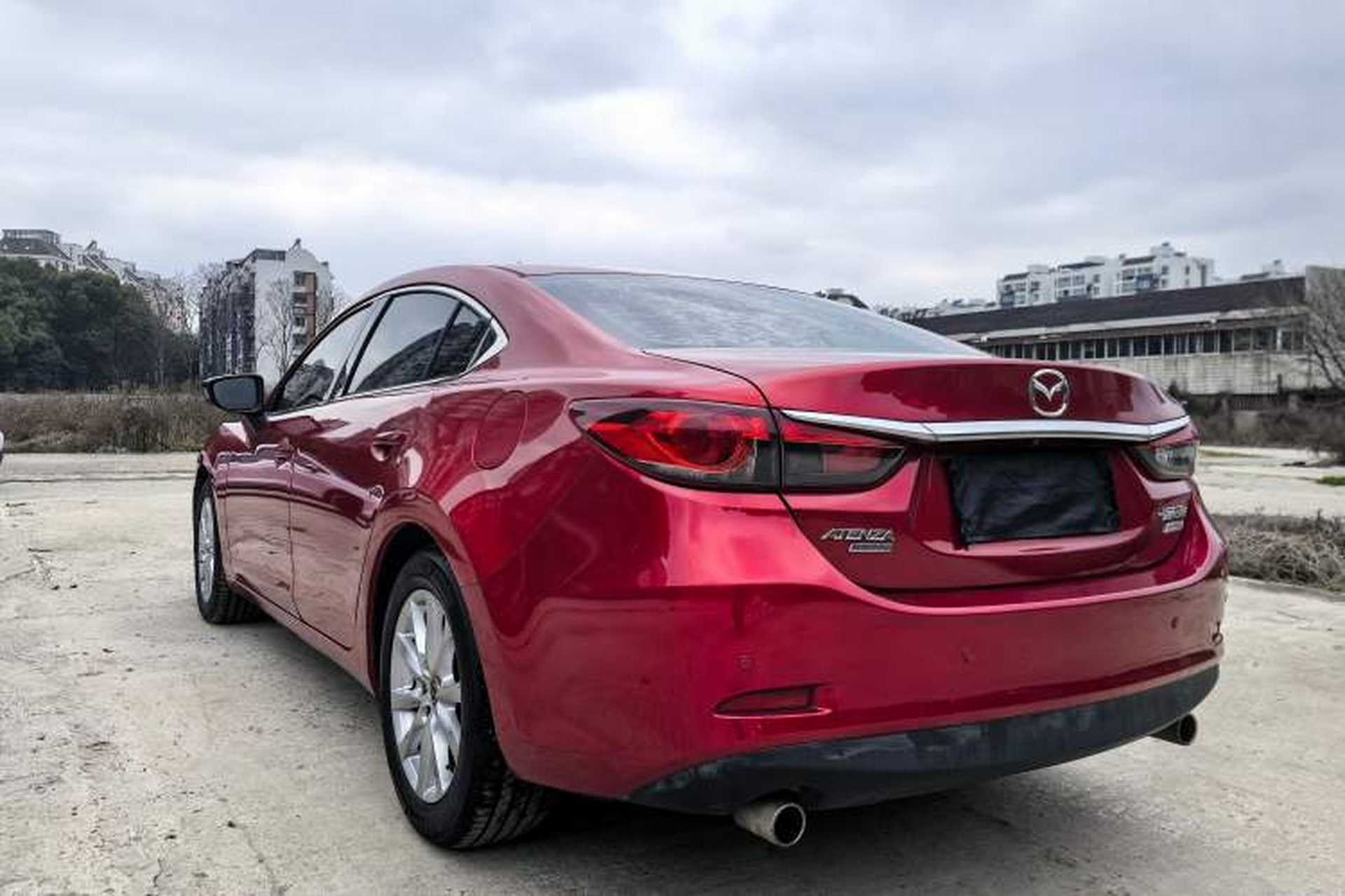 Used Mazda Atenza 2015 2.0L Blue Sky Luxury Edition Exterior 5