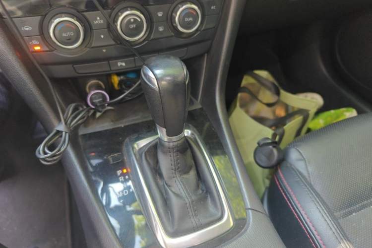 Used Mazda Atenza 2015 2.0L Blue Sky Luxury Edition Gear Lever