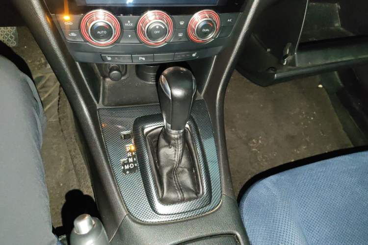 Used Mazda Atenza 2015 2.5L Blue Sky Prestige Edition Gear Lever