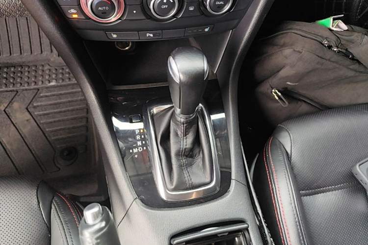 Used Mazda Atenza 2015 2.0L Blue Sky Prestige Edition Gear Lever