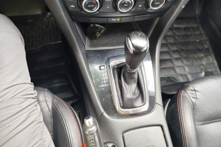 Used Mazda Atenza 2015 2.0L Blue Sky Luxury Edition Gear Lever