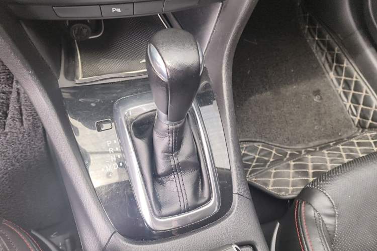 Used Mazda Atenza 2015 2.5L Blue Sky Sport Edition Gear Lever