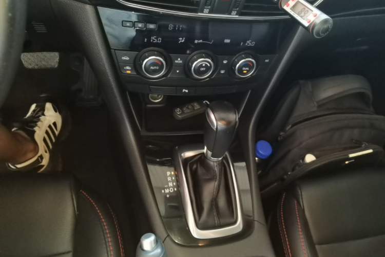 Used Mazda Atenza 2015 2.0L Blue Sky Fashion Edition Gear Lever