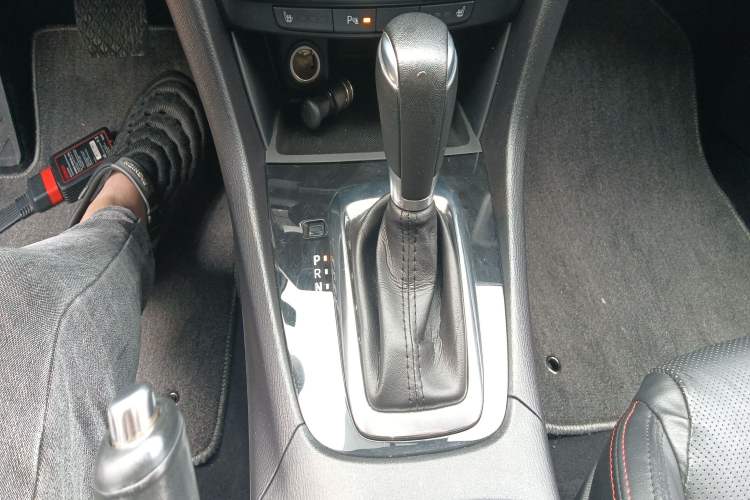 Used Mazda Atenza 2015 2.5L Blue Sky Prestige Edition Gear Lever