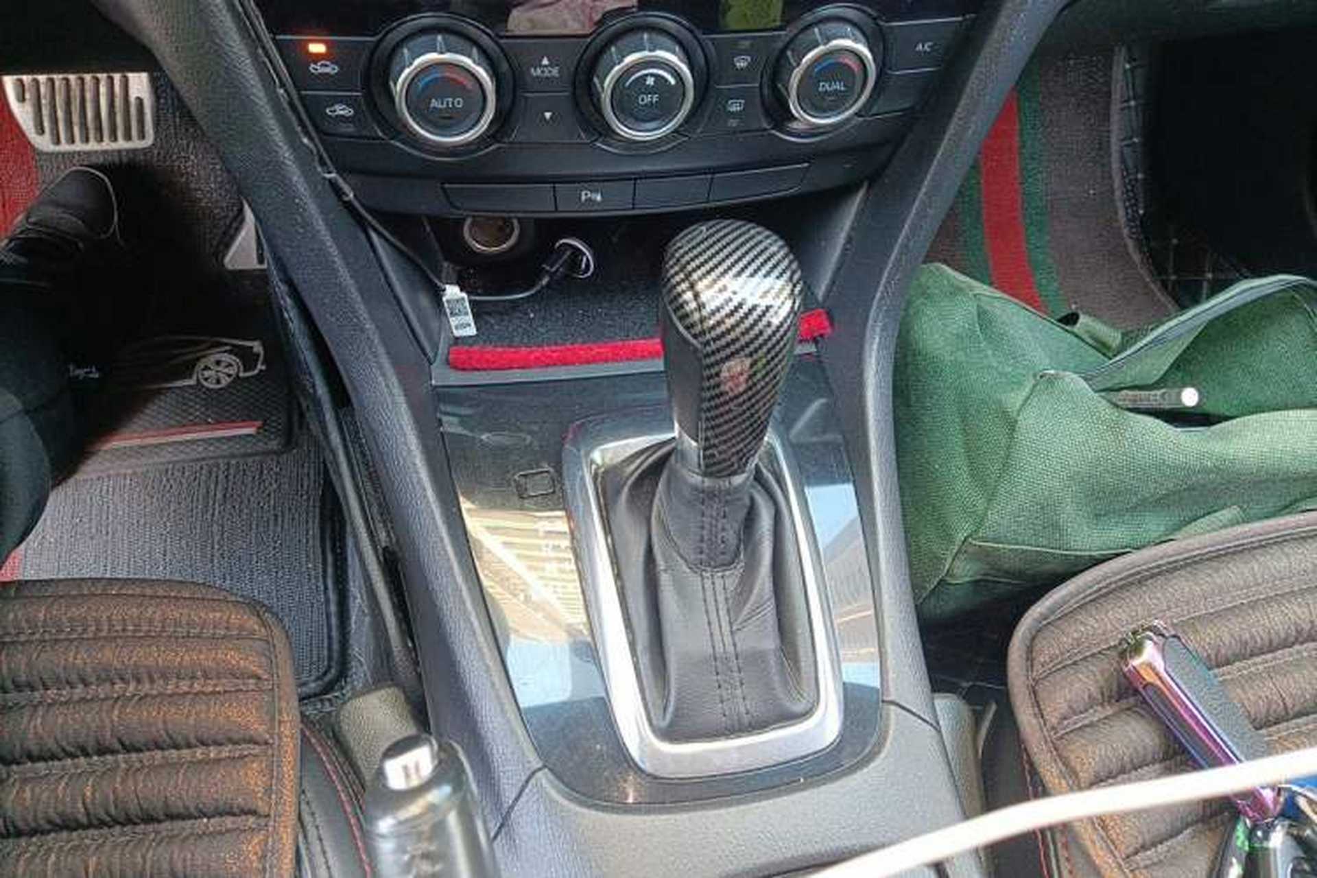 Used Mazda Atenza 2015 2.0L Blue Sky Luxury Edition Gear Lever