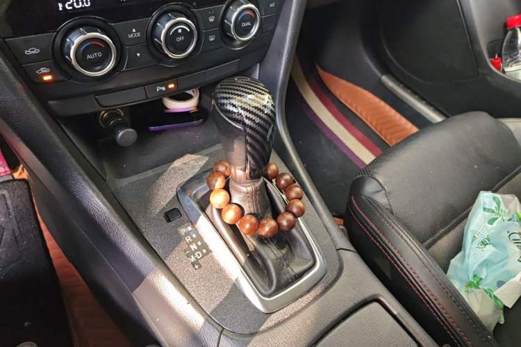 Used Mazda Atenza 2015 2.0L Blue Sky Luxury Edition Gear Lever