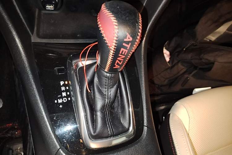 Used Mazda Atenza 2015 2.0L Blue Sky Luxury Edition Gear Lever